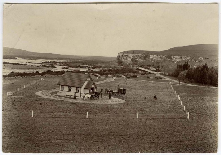 Photo 1907 - Courtesy nzmuseums.co.nz