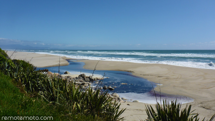 The beach all the way along the coastline from Kohaihai heading south is stunning, this photo is of Mossy Burn, a short way down the road from Kohaihai