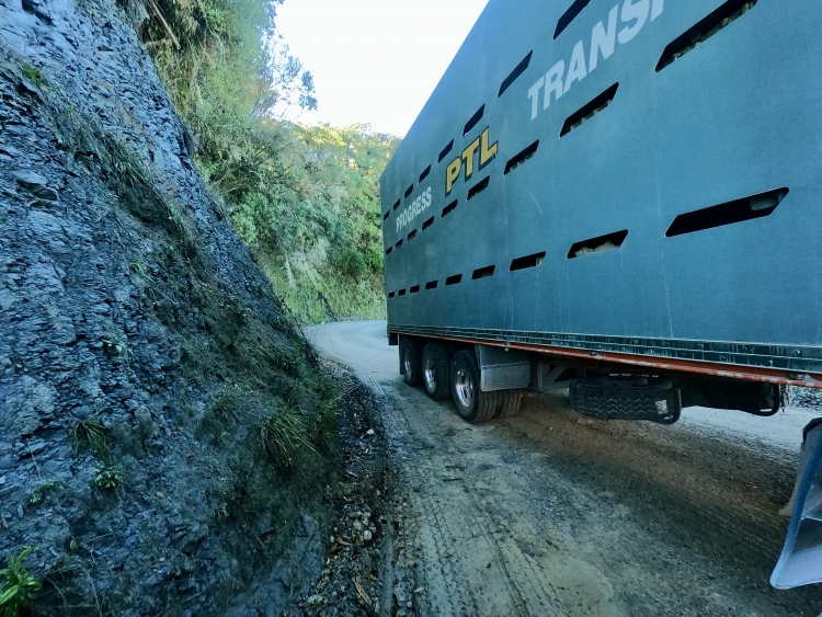 Aria Matiere Road.
Hair Pin Corner... Be Aware Of Trucks..